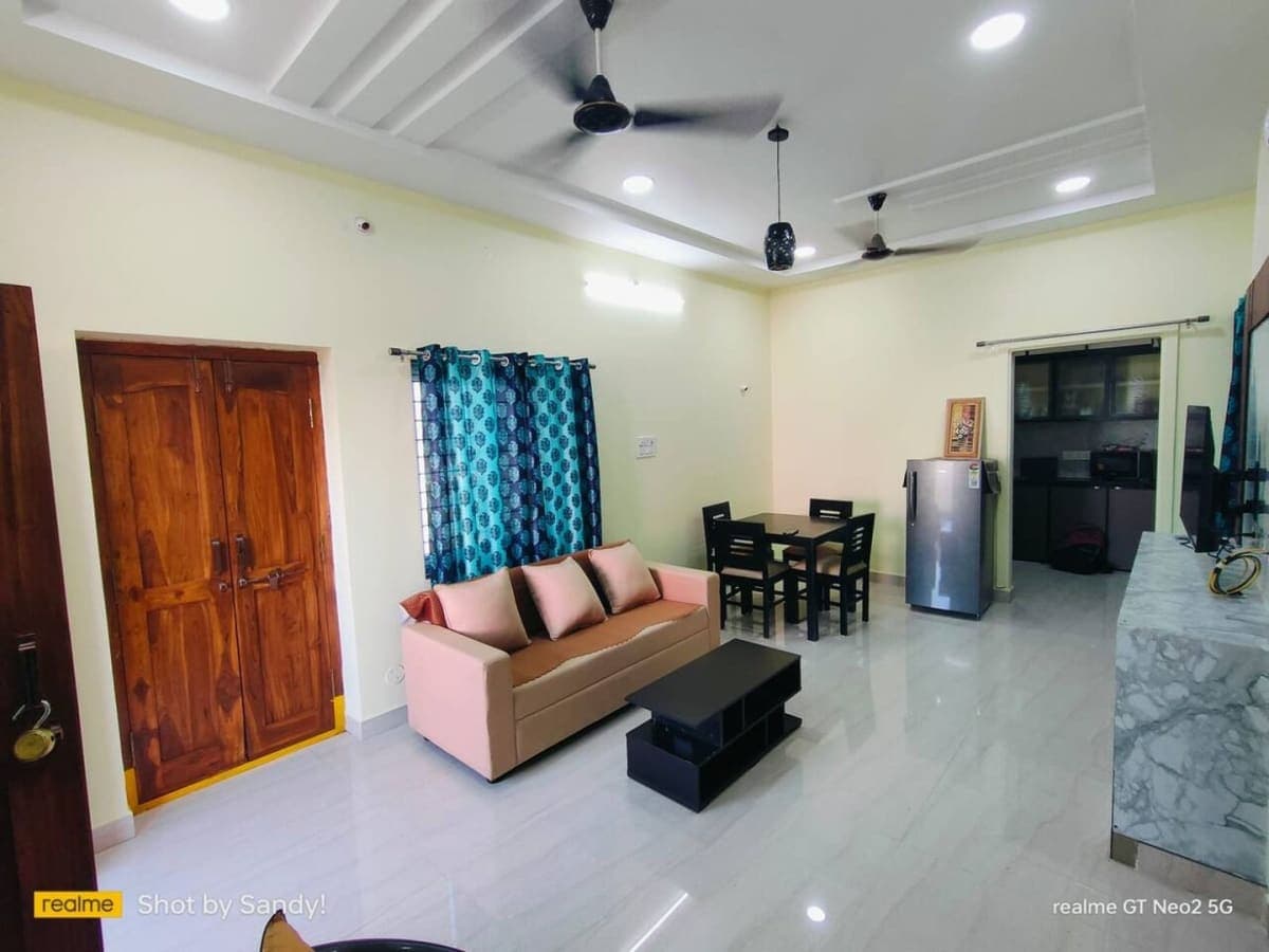 Main property image